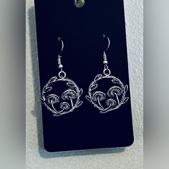 Silver Mushroom Hoop Earrings‎ - Picture 1 of 1